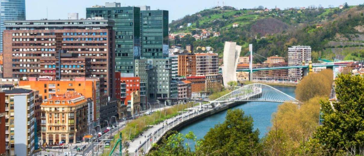 A 5 Minutos Andando Del Casco Viejo, Ayuntamiento, Plaza Circular Y Gran Via De Bilbao Y Proximo A Las 2 Lineas De Metro Εξωτερικό φωτογραφία